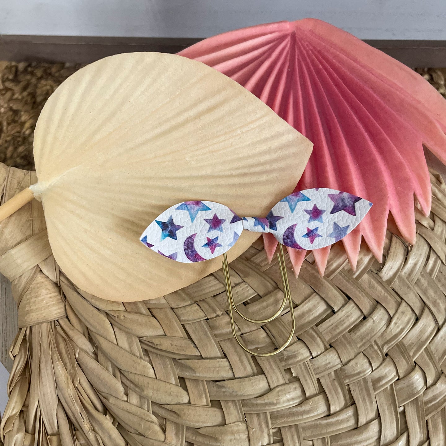 Top knot bow paperclip