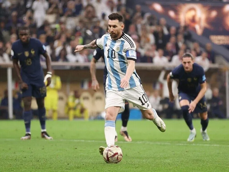 Messi cách đây 4 năm sút phạt đền cực tốt tại World Cup 2022