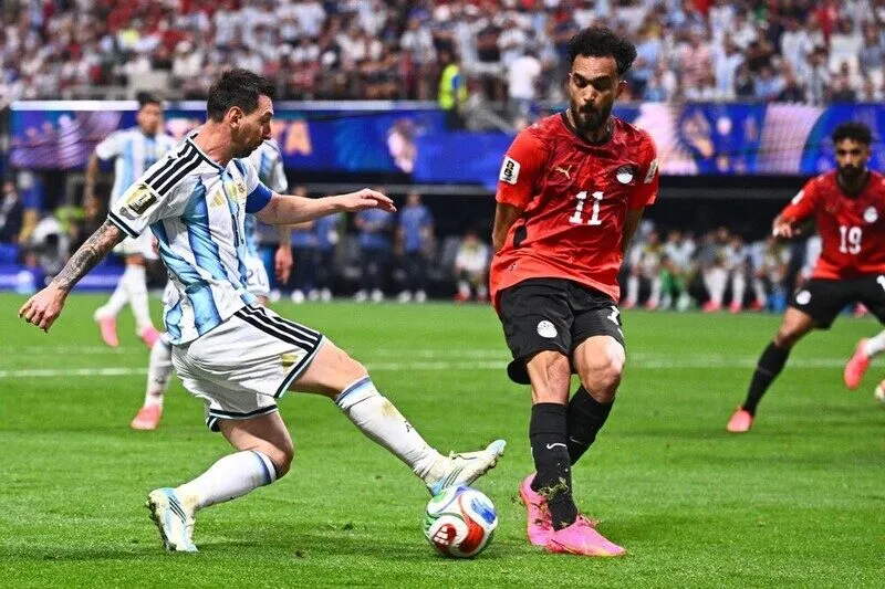 Argentina đang không làm chủ được không gian